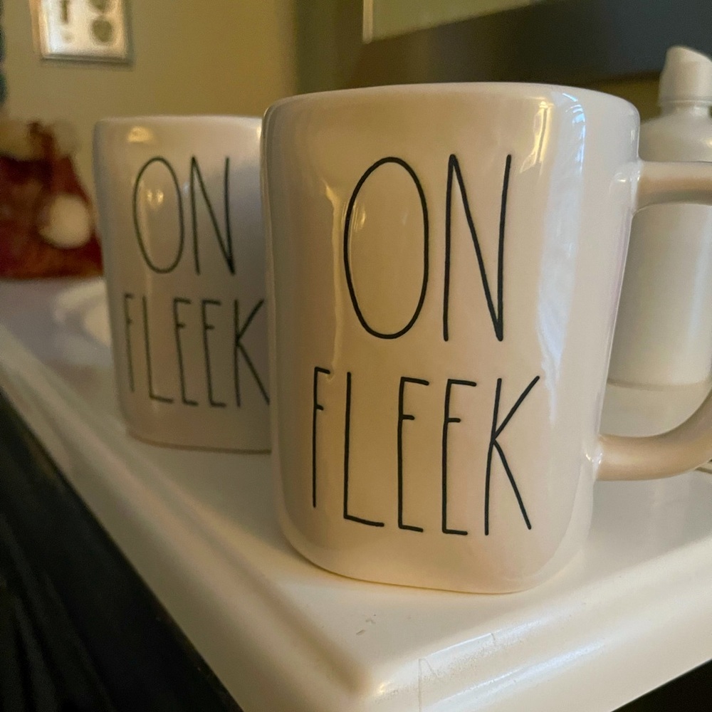 🦋 Rae Dunn On Fleek Mugs 🦋